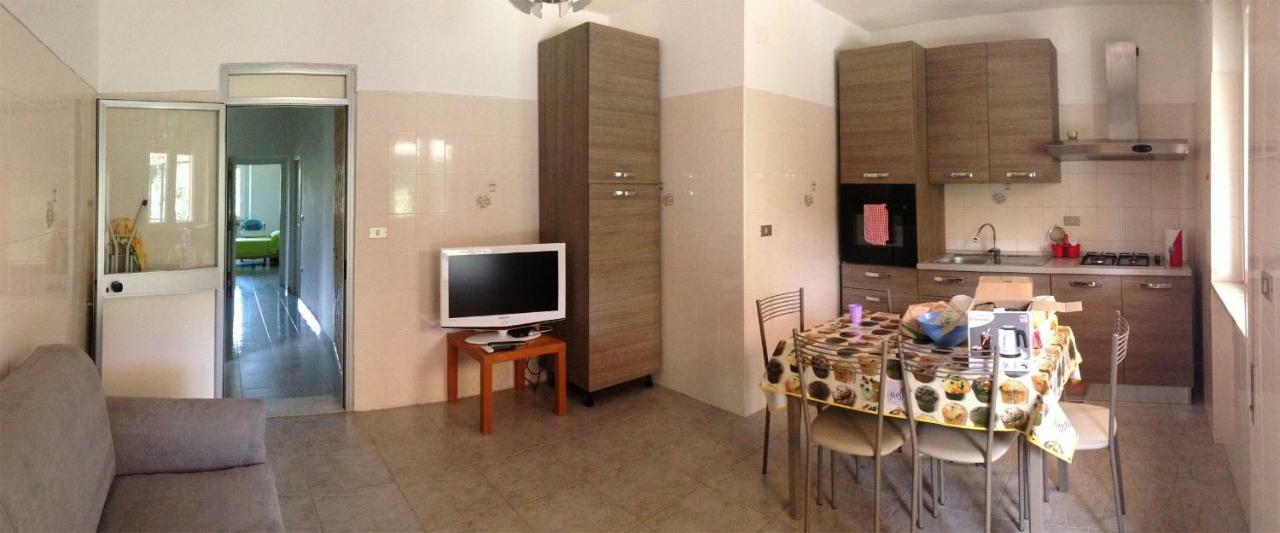 Casa Sul Monte D'Oro Apartman Scauri  Kültér fotó